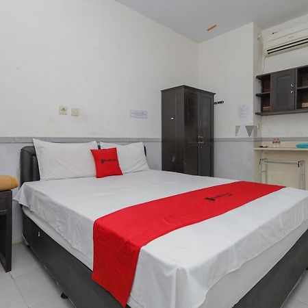 Reddoorz Near Stasiun Malang Kota Lama 2 Екстер'єр фото