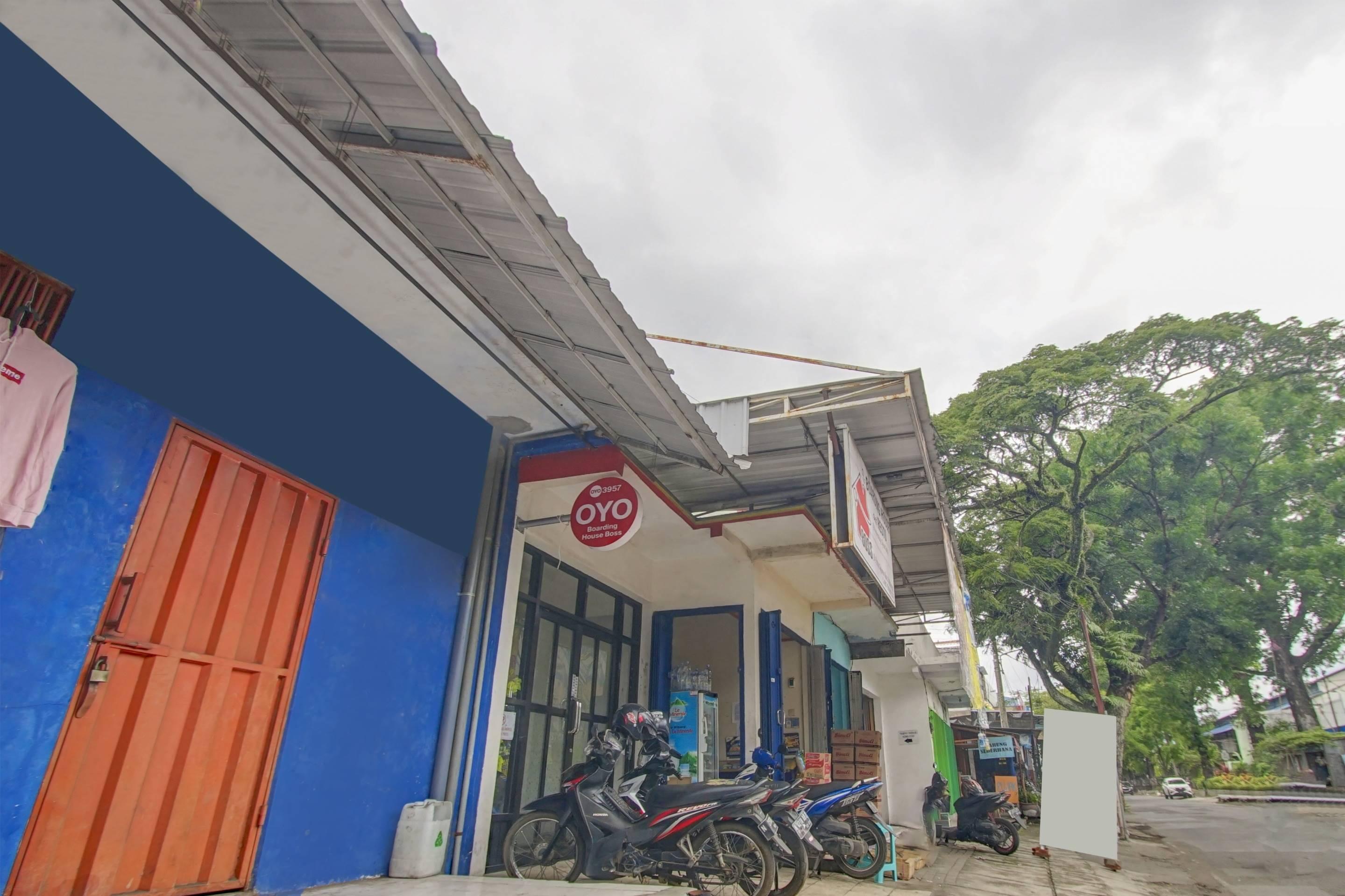 Reddoorz Near Stasiun Malang Kota Lama 2 Екстер'єр фото