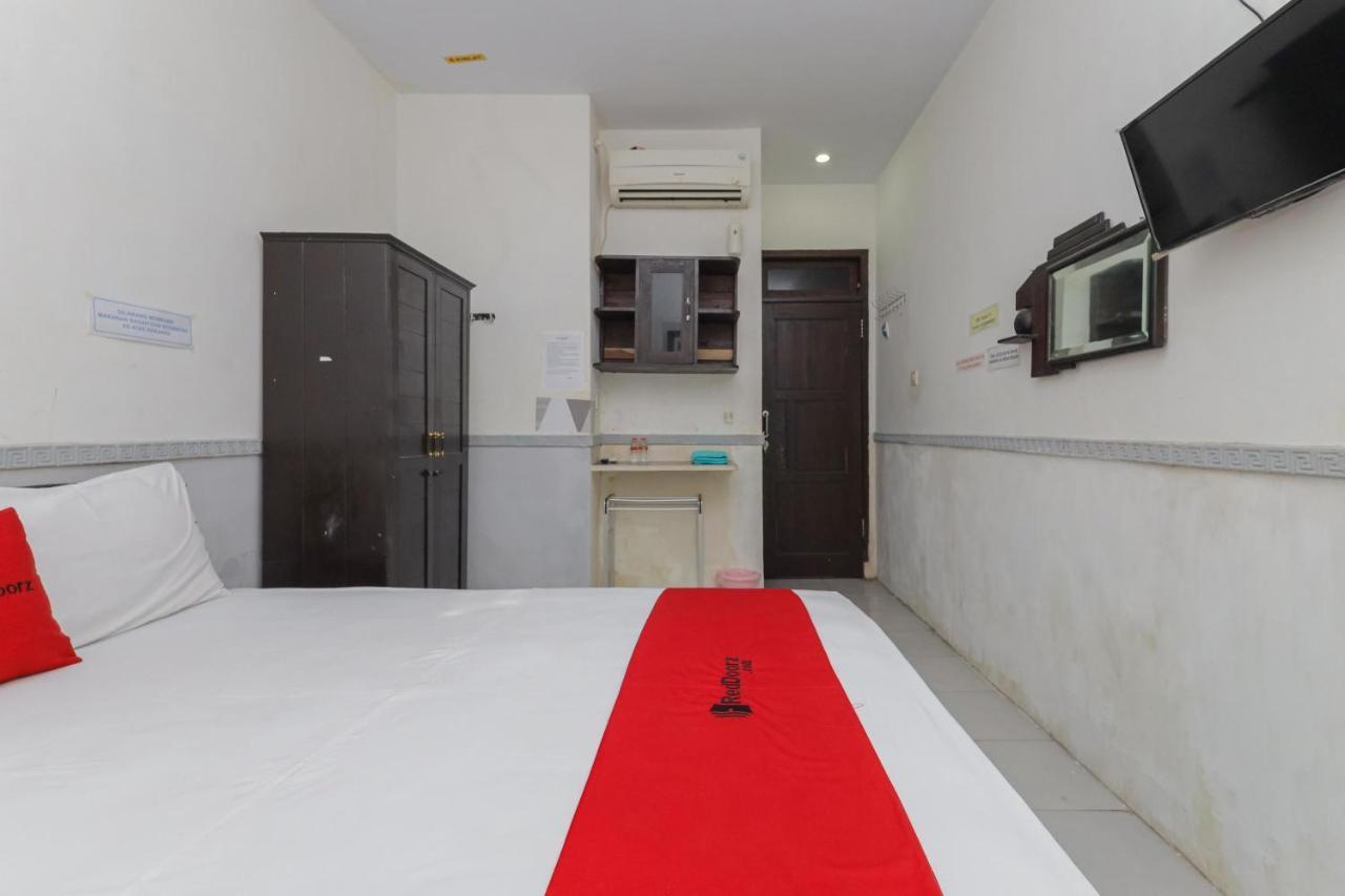 Reddoorz Near Stasiun Malang Kota Lama 2 Екстер'єр фото