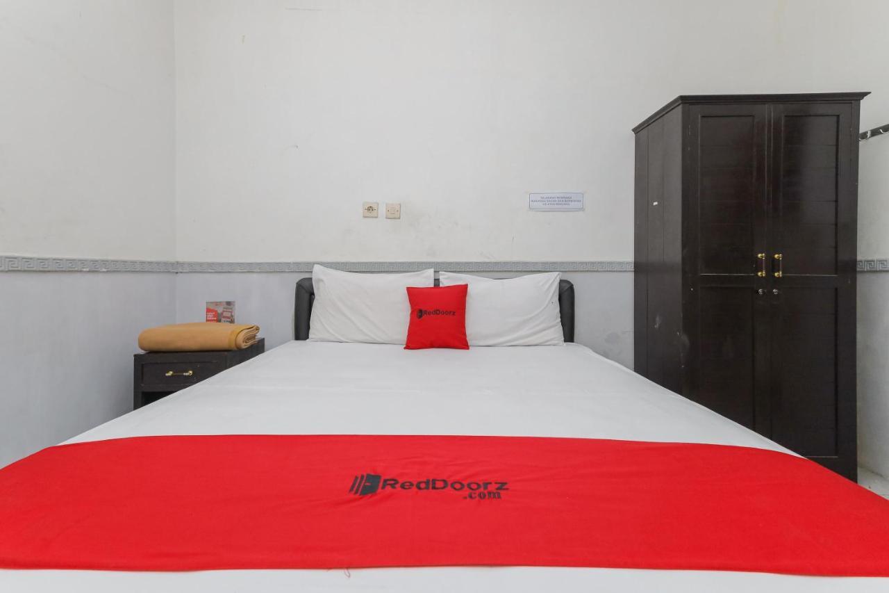 Reddoorz Near Stasiun Malang Kota Lama 2 Екстер'єр фото