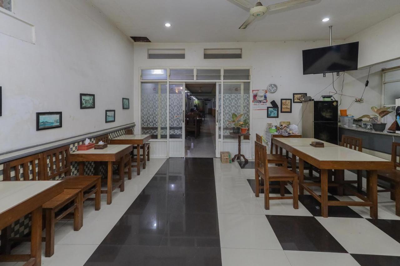 Reddoorz Near Stasiun Malang Kota Lama 2 Екстер'єр фото
